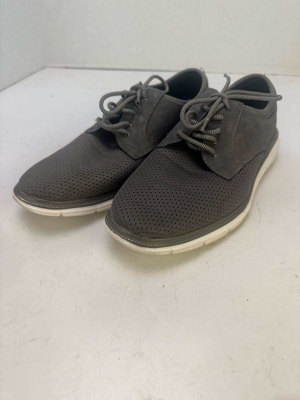 George boys 7.5 grey casual shoes